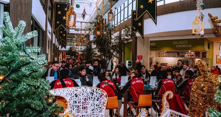 勒克莱尔签约会上的格雷纳特–梅斯足球俱乐部中文站