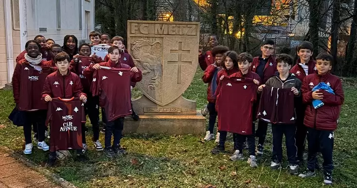 共享与温馨时刻：梅斯俱乐部与布勒蒙高中体育班的特别聚会–梅斯足球俱乐部中文站–图1