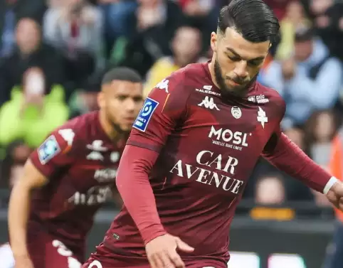 悬崖边的策略：梅斯为法甲生存而战的人员、战术与精神调整–梅斯足球俱乐部中文站–图1